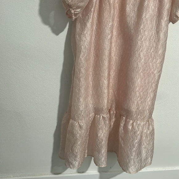 Textured Puff-Sleeve Dress - Picture 9 of 12